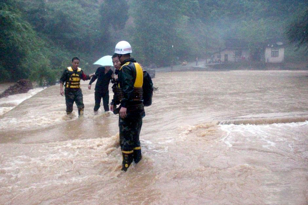 貴州多地持續強降雨-商鋪民房被淹-6