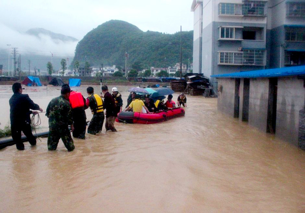 貴州多地持續強降雨-商鋪民房被淹-5