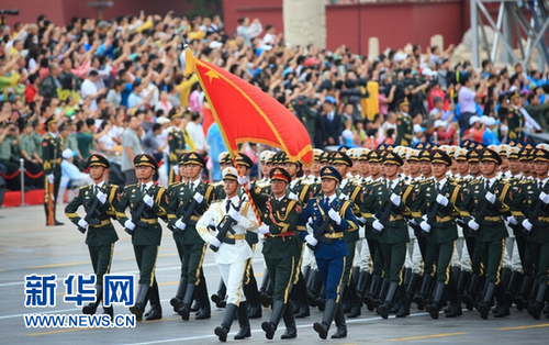 紀念中國人民抗日戰爭暨世界反法西斯戰爭勝利70周年大會專項演練順利舉行，這是參加演練的三軍儀仗隊（8月23日攝）。新華社記者 李剛 攝