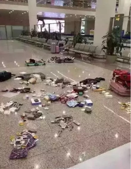 海關總署：旅客在機場拋棄物品情況不屬實