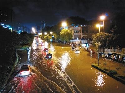 西安三年來首發暴雨紅色預警 未來3天仍有降雨