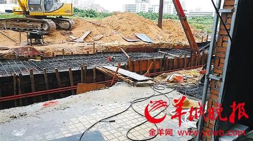 深圳臺風夜工地違規(guī)開工 一工人被重物砸身亡