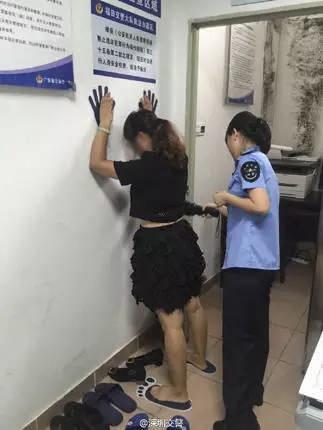 女司機不滿交通處罰 罰單上簽字