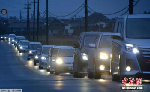 日本福島強震系3.11大地震余震 自衛隊前線救援