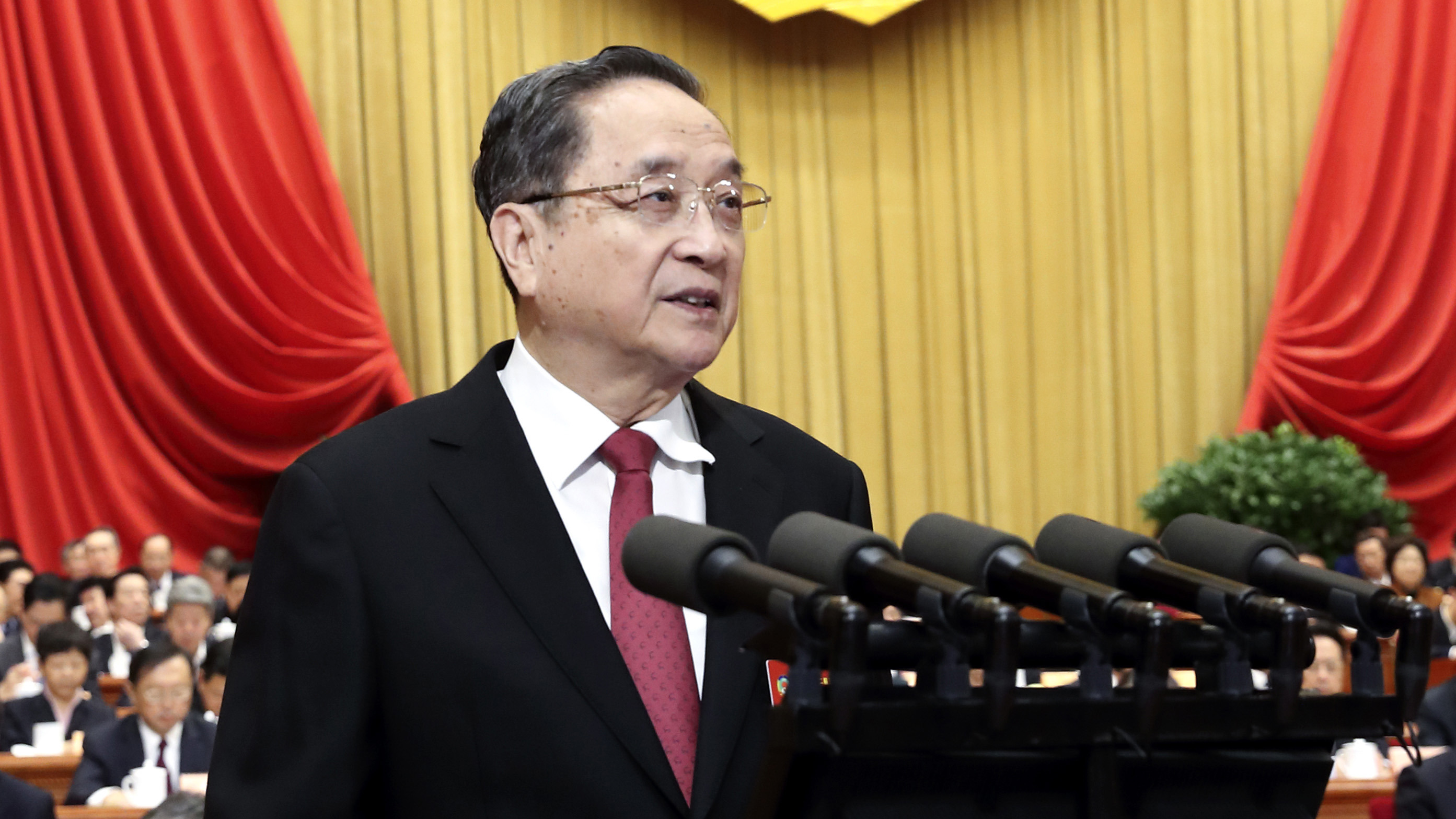 全國(guó)政協(xié)十二屆五次會(huì)議開(kāi)幕 俞正聲作常委會(huì)工作報(bào)告