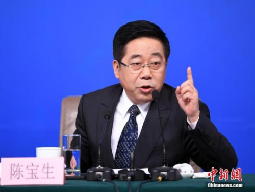 3月12日，十二屆全國人大五次會議新聞中心舉行記者會，邀請教育部部長陳寶生就“教育改革發展”的相關問題回答中外記者的提問。<a target='_blank' href='http://www.chinanews.com/'>中新社</a>記者 侯宇 攝