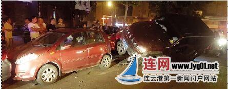 男子開同款車模仿《戰(zhàn)狼2》情節(jié) 連撞4車后逃逸