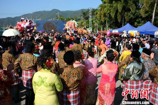 中國僑網12月30日，第五屆東南亞風味美食展銷活動在常山東南亞風情美食一條街舉辦?！埥鸫āz