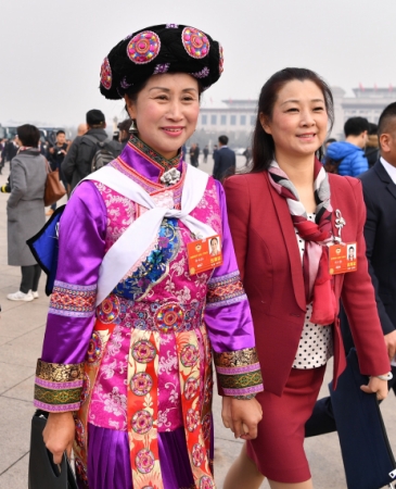 （2）全國政協十三屆一次會議開幕