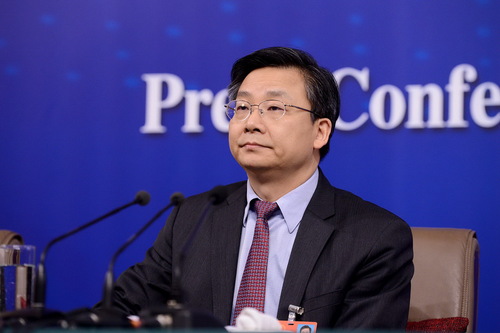 全國(guó)人大常委會(huì)法工委副主任許安標(biāo)。人民網(wǎng)記者 張啟川 攝