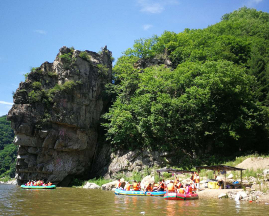 遼寧紅河谷助力生態旅游扶貧