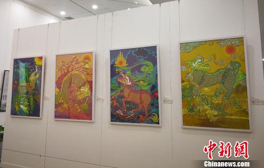 巡展作品。　楊杰英 攝