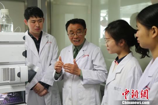 中國科學家揭開何首烏導致肝損傷之謎