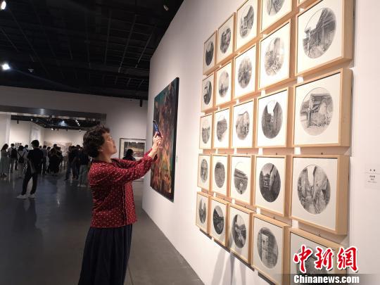 歷數浙江70載發展巨變百余幅作品展今朝芳華