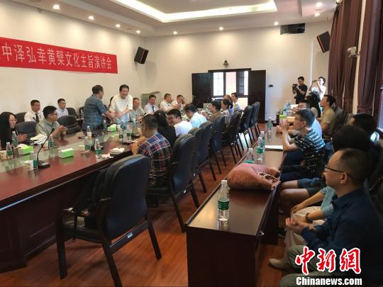 福建師范大學舉行中澤弘幸黃檗文化演講會。　鄭松波　攝