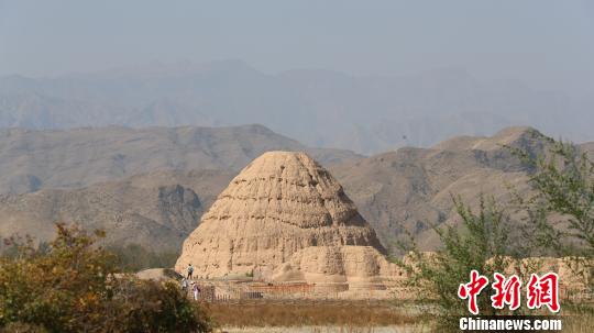 西夏陵遺址。　于晶 攝