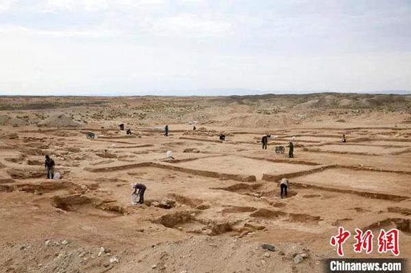 圖為敦煌旱峽玉礦遺址考古發(fā)掘現(xiàn)場(chǎng)。(資料圖)甘肅省文物考古研究所供圖