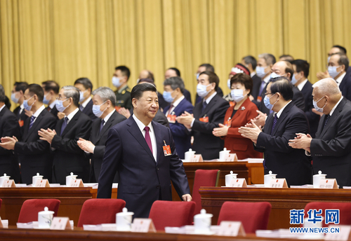 3月5日，第十三屆全國人民代表大會第四次會議在北京人民大會堂開幕。這是習近平步入會場。 新華社記者 鞠鵬 攝