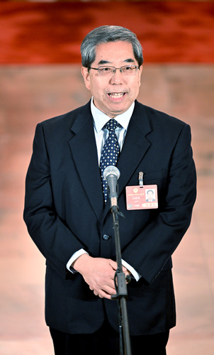 全國政協(xié)委員馬建堂接受媒體采訪。(6558838)-20250305083911