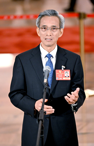 全國政協(xié)委員林松添接受媒體采訪。(6558844)-20250305083840