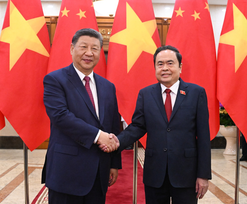 習(xí)近平會(huì)見越南國(guó)會(huì)主席陳青敏(7009141)-20250415004528