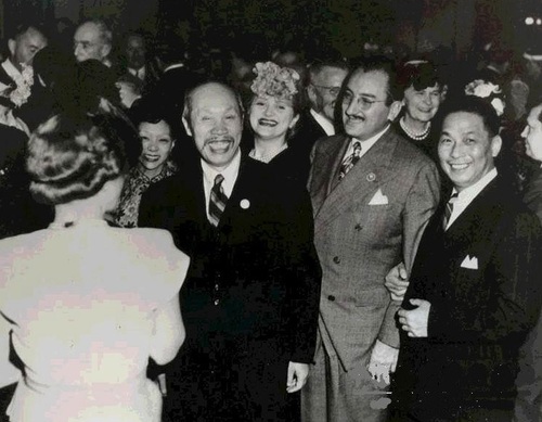 董必武（右三）與司徒俊蔥（右一）(7442938)-20250623134837