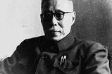 在黑暗中高擎民主火炬