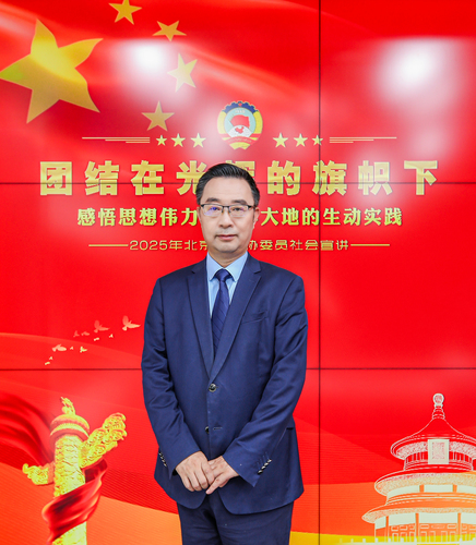 羅存康委員照片2
