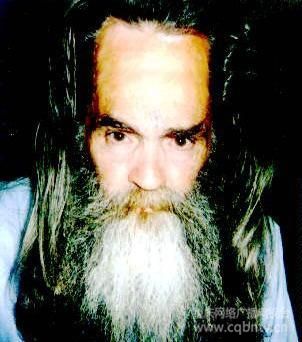 變態(tài)殺人家族——Charles Manson and Manson “Family” 　　在“披頭士”(Beatles) 熱潮崛起的60年代，Charles Manson 和當時很多的青少年一樣，極度迷戀披頭士的音樂，但是在吉他以外，他亦迷上了另外一樣非常流行的東西——毒品。